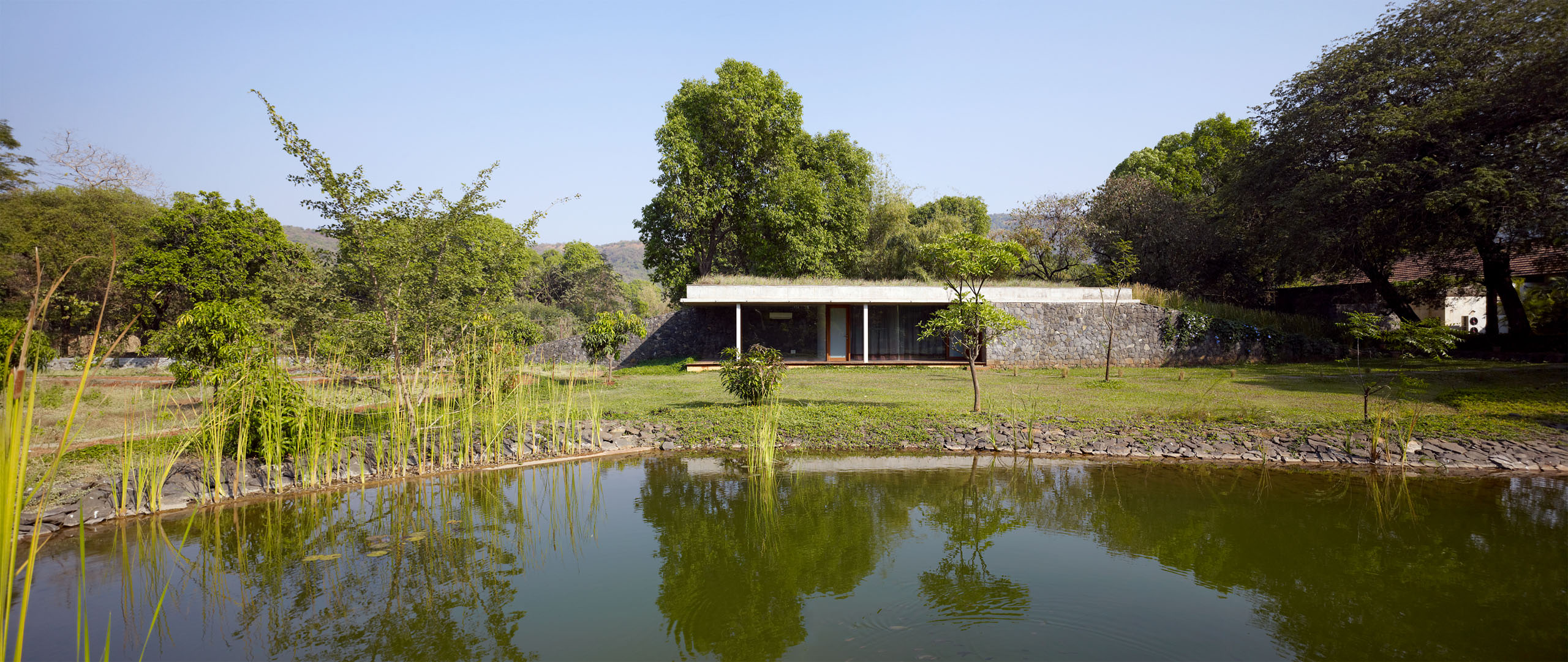 E12373 032091p j2560